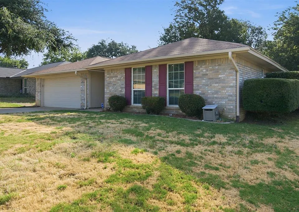 2502 Cranberry Ln