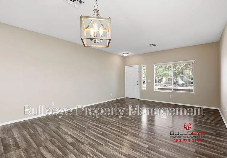 44178 W Venture Ln — Photo 6