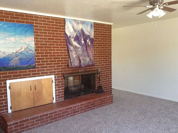 2nd image of 606 La Fonda Dr