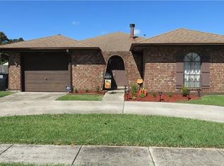 12 Darbonne Ct, Kenner, LA 70065