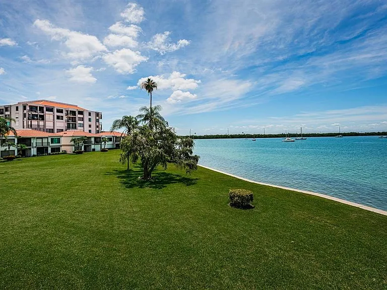 6291 Bahia Del Mar Cir #207 — Photo 19