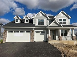 3115 Sugar Maple Dr, Chaska, MN 55318