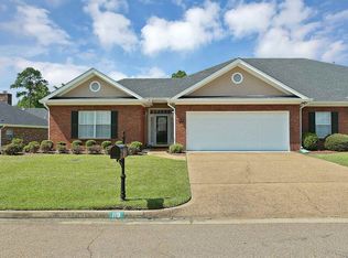 119 Springtree Dr, Brandon, MS 39042