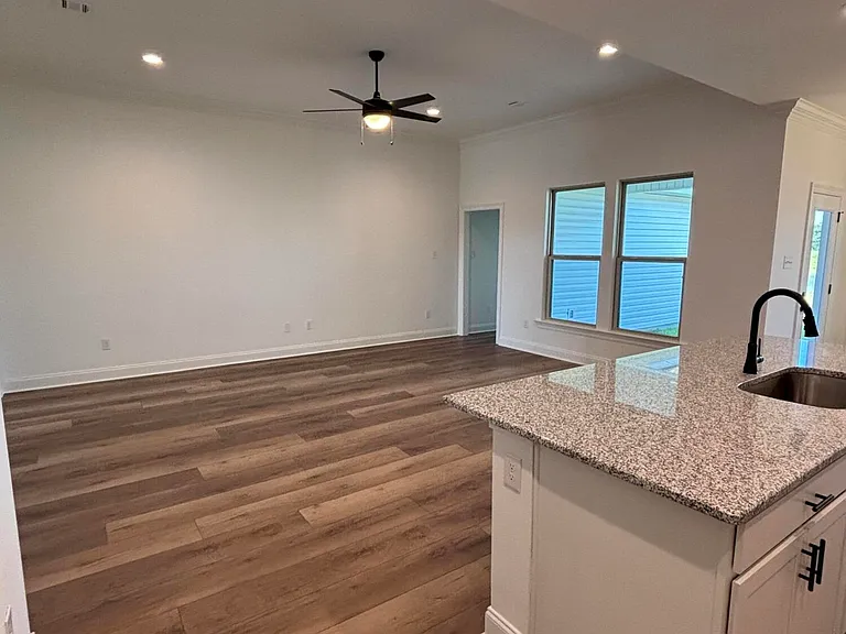 206 Yellowfin Ln — Photo 7
