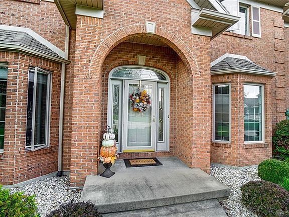 4th image of 14 Greenbriar Ct