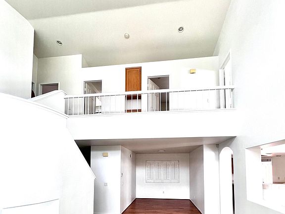 4th image of 968 Norella St