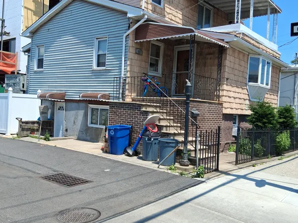 63 Seba Avenue image 1 of 3