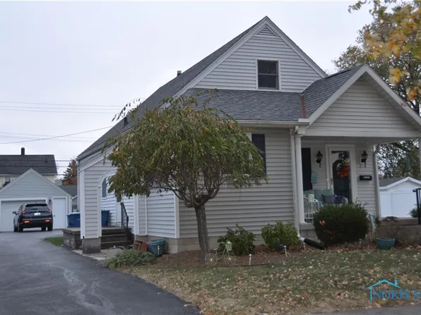 212 N Columbus Ave, Fremont, OH 43420