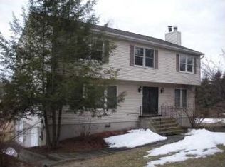 488 Hulsetown Rd, Campbell Hall, NY 10916