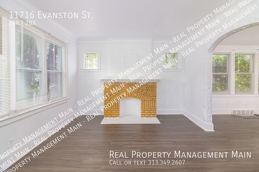1st image of 11716 Evanston St