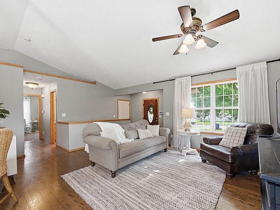 5th image of 849 S Sunset Cir