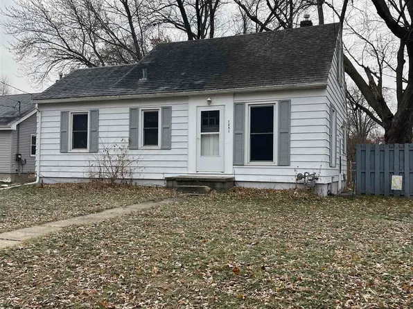 1251 Virginia St, Waterloo, IA 50703