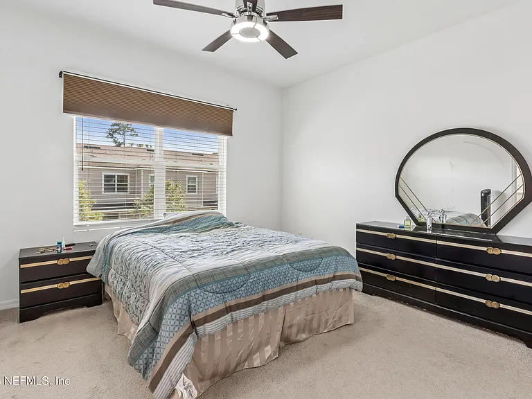 348 Anthony Dr — Photo 7