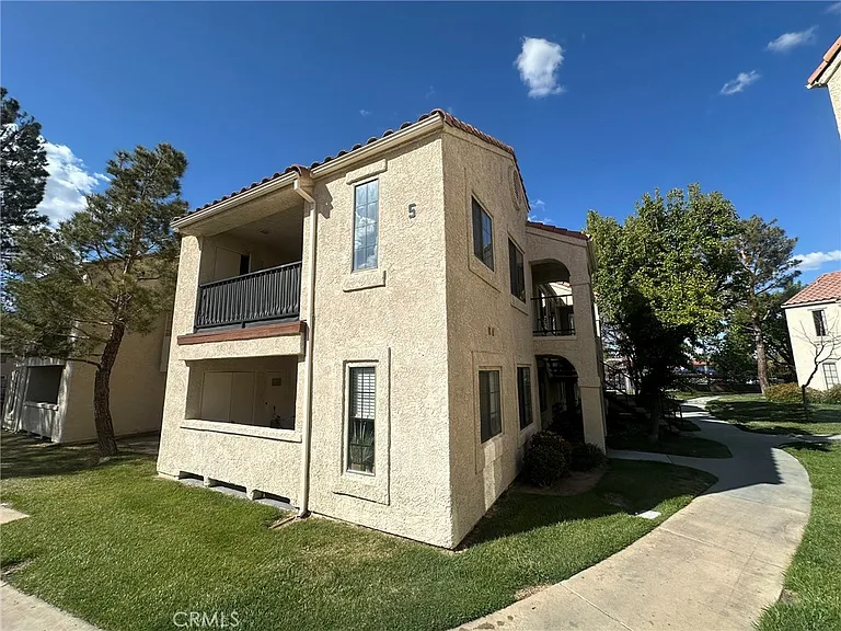 2554 Olive Dr #34 — Photo 23