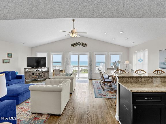 4th image of 3536 Island Drive