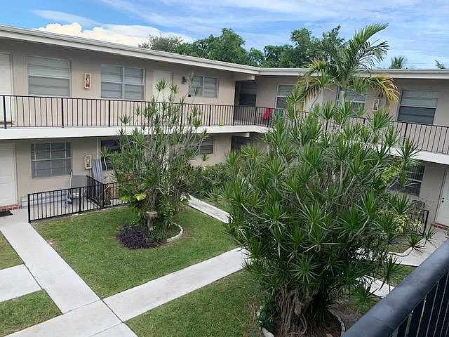 1250 Old Boynton Rd #312 — Photo 4