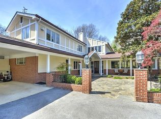 301 Springbrook Dr, Silver Spring, MD 20904