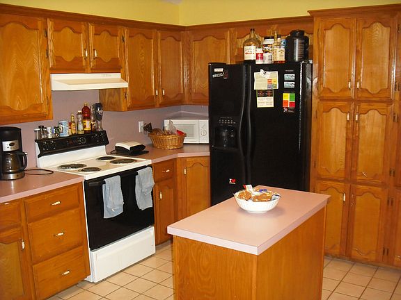 3rd image of 7404 N 20th St