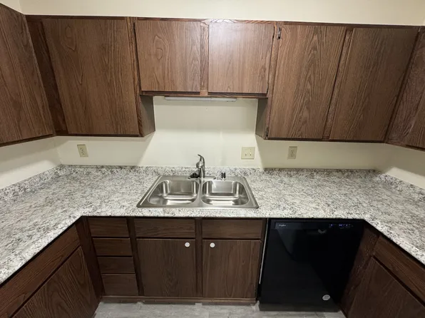 2355 Chalet Gardens Rd, Madison, WI