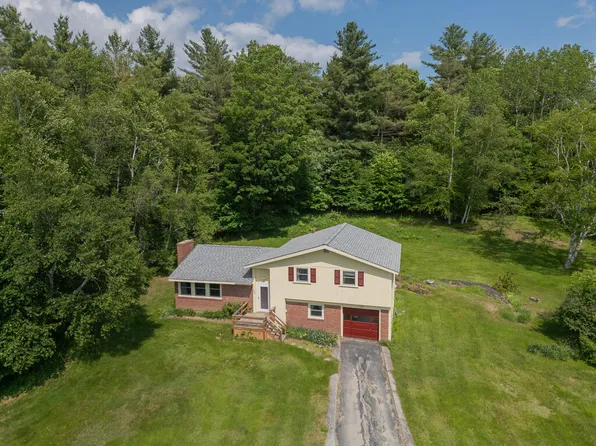 109 Beechwood Lane, Farmington, ME 04938