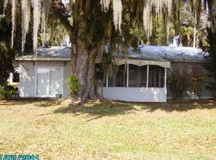324 Meadow Ln, Lorida, FL 33857