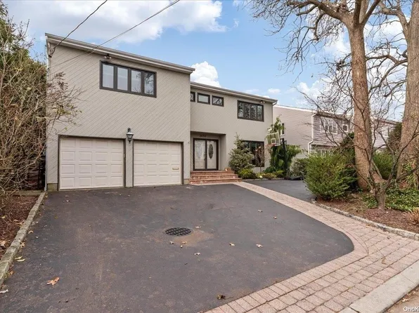 2970 Allon Street, Oceanside, NY 11572