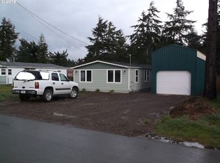 63503 Wallace Rd, Coos Bay, OR 97420