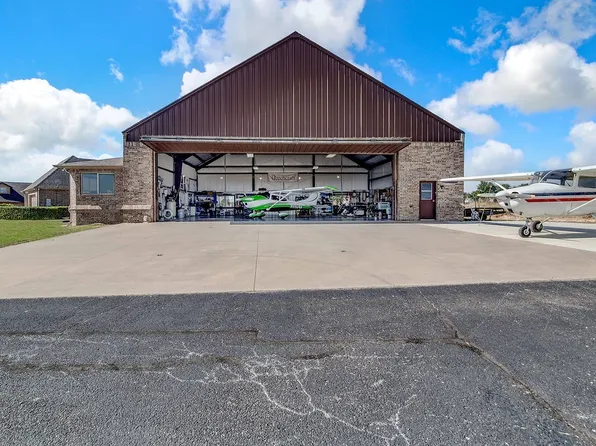 117 Citation Dr, Cresson, TX 76035