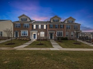 2794 Ashcombe Dr, Ann Arbor, MI 48105