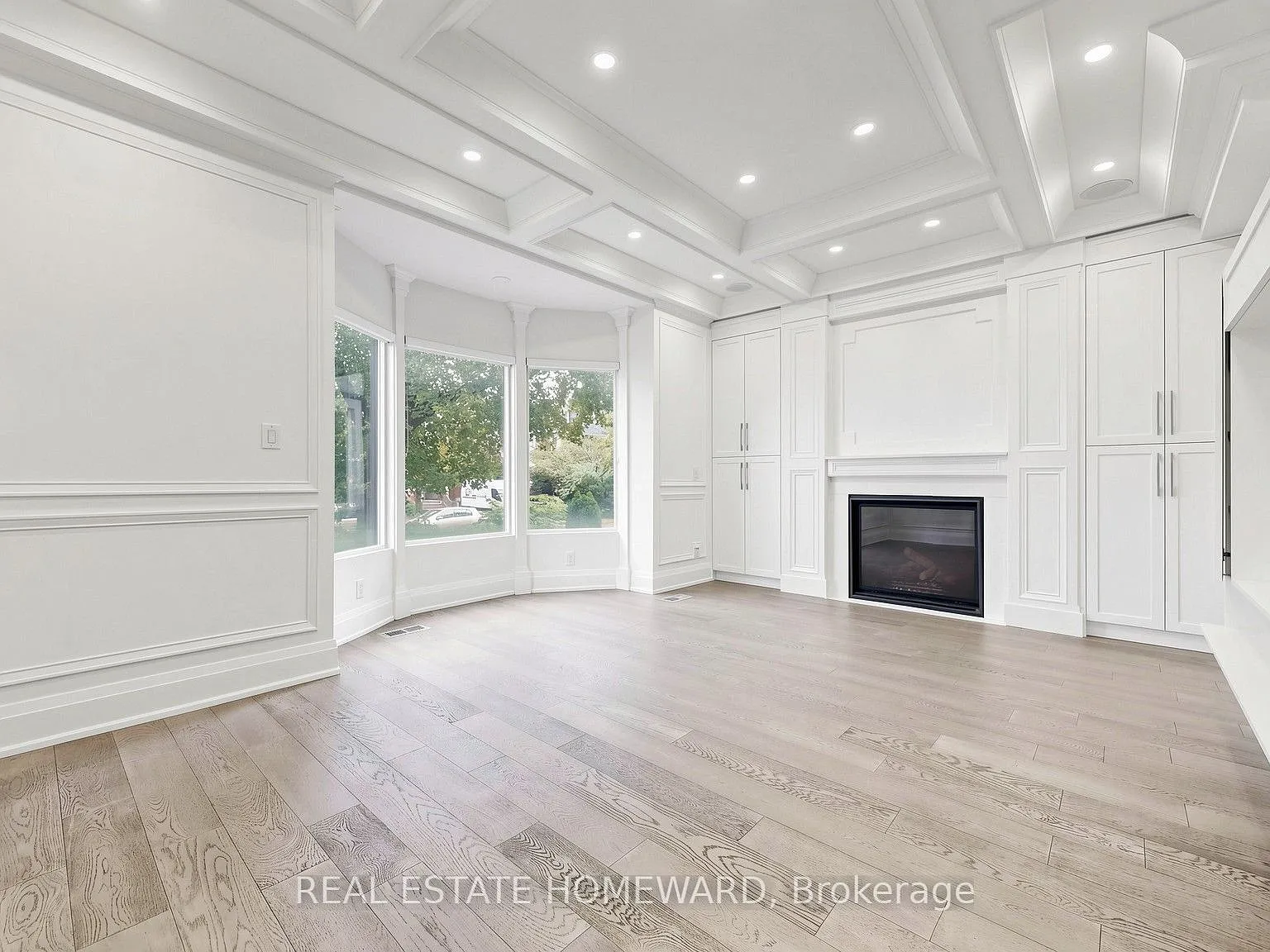 2 bed, $4,200 — Photo 2