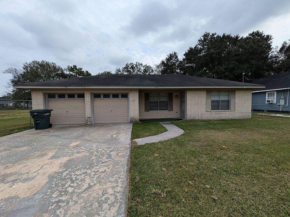 1st image of 535 Hillebrandt St