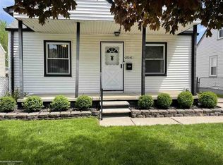 28042 Schram St, Roseville, MI