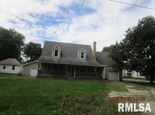 409 N Henderson St, Toulon, IL