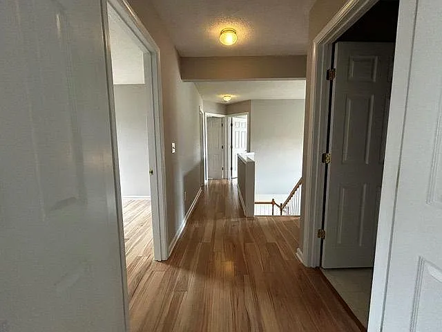 658 Glenbarrett Ct NE — Photo 18
