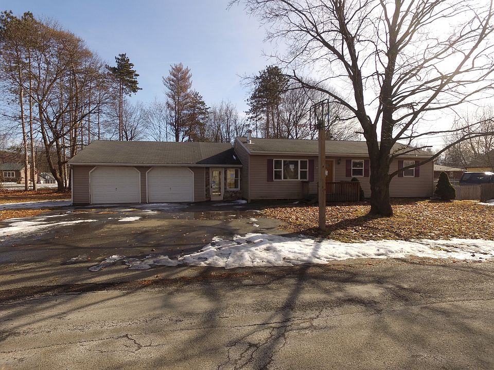 2nd image of 34 Richard Ln