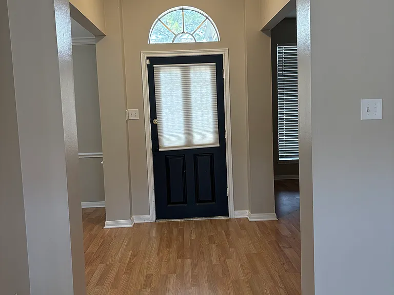18934 Barry Ln — Photo 3