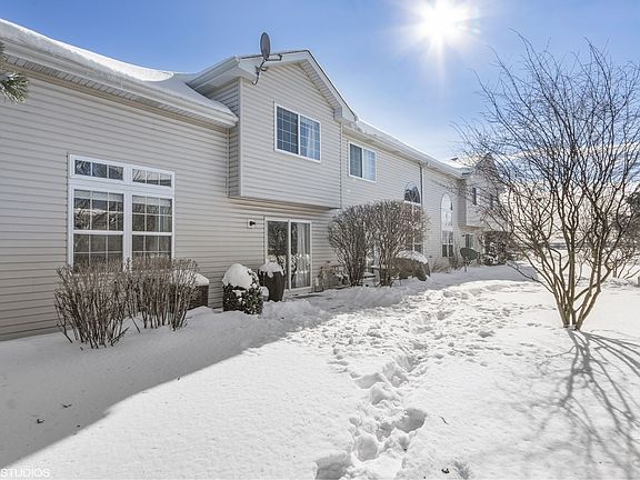 3rd image of 1616 Abington Ln