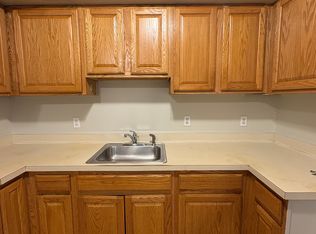 303 3rd St #2, Elizabethport, NJ 07206
