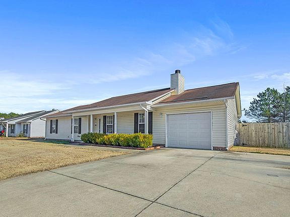 2nd image of 442 Northwoods Dr