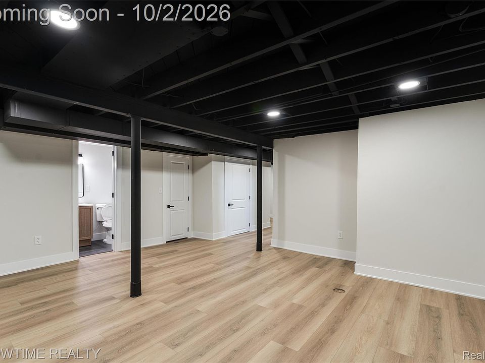 769 Coolidge Ave, photo 16
