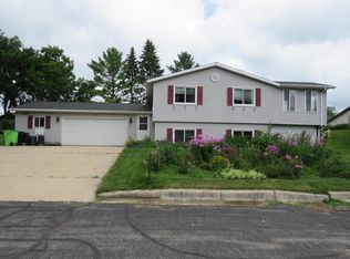515 W Bowen St, Brandon, WI 53919