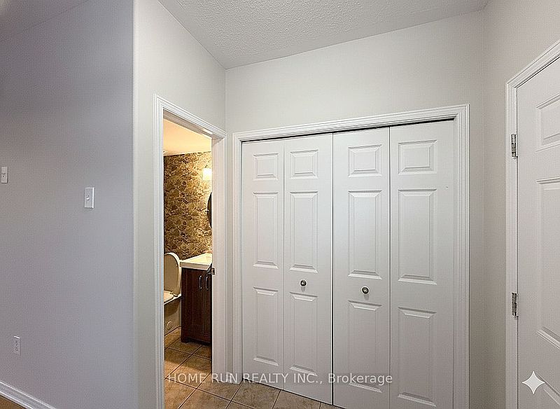 Ottawa House for rent - 3 Bedrooms — photo 4