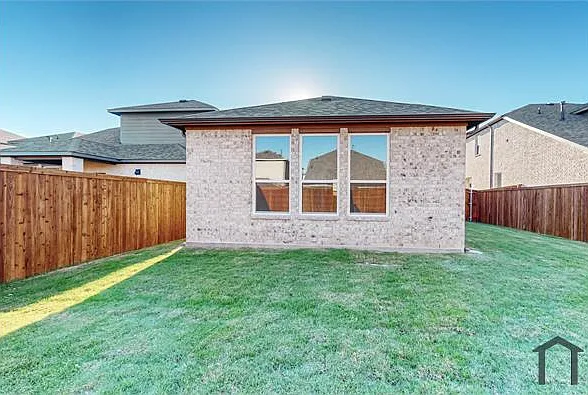 716 Portina Dr — Photo 22