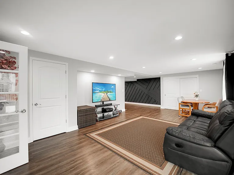 2022 Ingemunson Ln — Photo 3