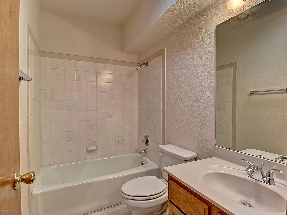 1st image of 2036 Briarwood Ln #7