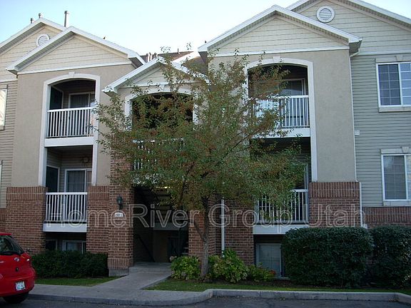 2nd image of 150 S 800 E APT I4