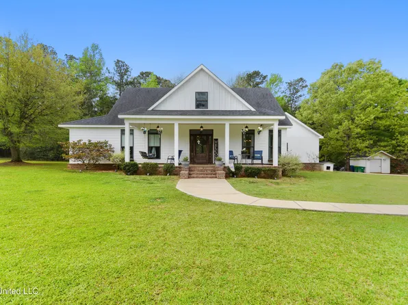 2306 Sampras Blvd, Vancleave, MS 39565