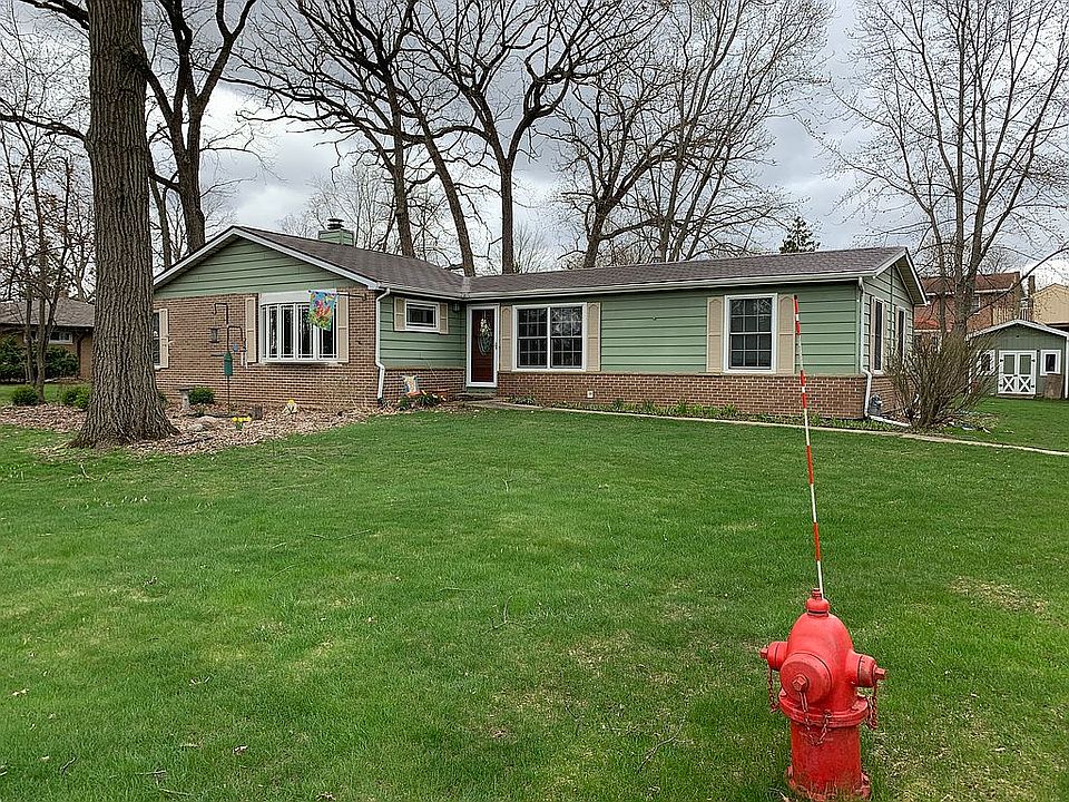 1st image of 584 Thorndale Ave