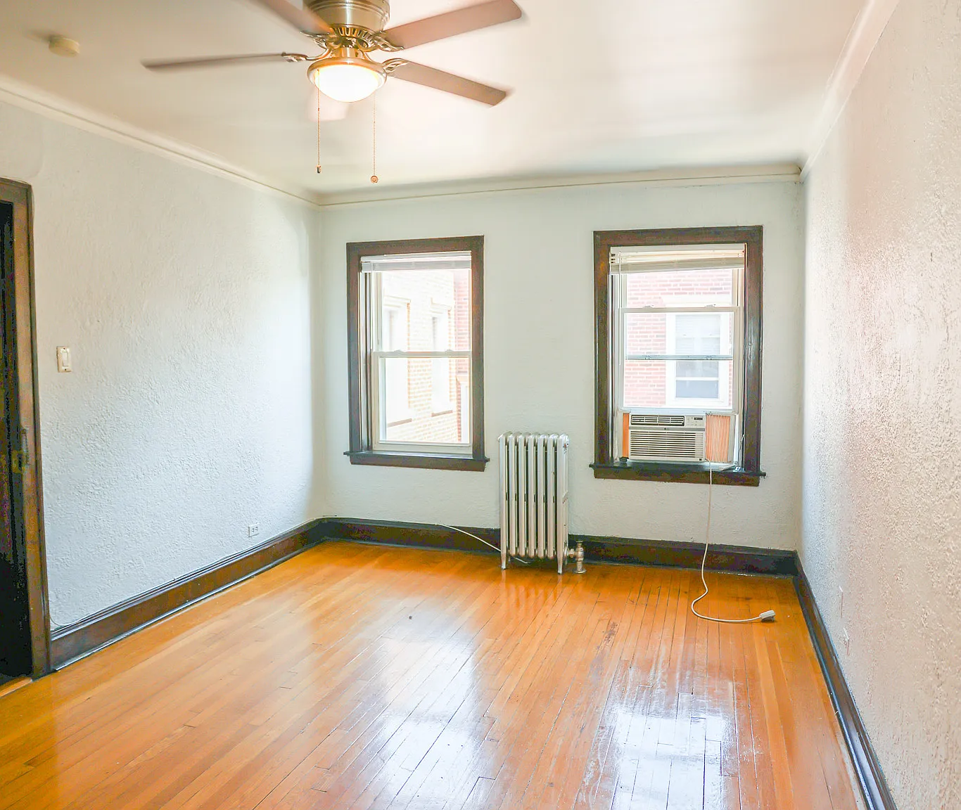 1 bed, 700 sqft, $1,550 — Photo 2