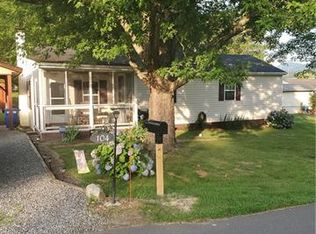 104 Scenic View Dr, Swannanoa, NC 28778